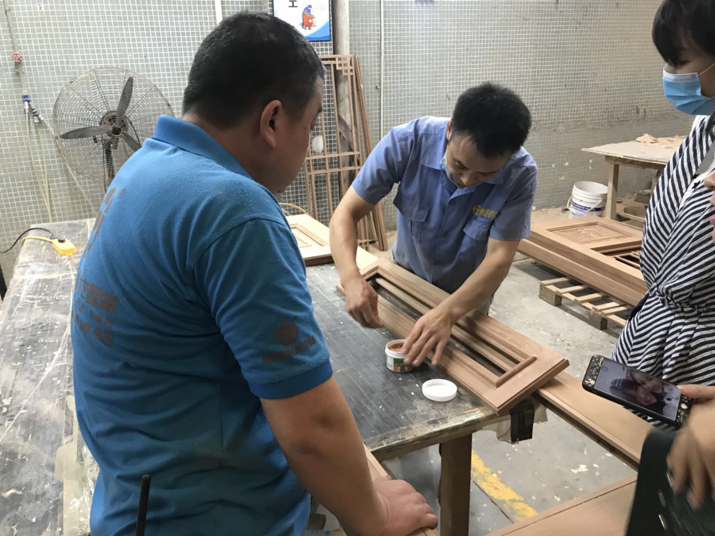 旭彩网水性腻子