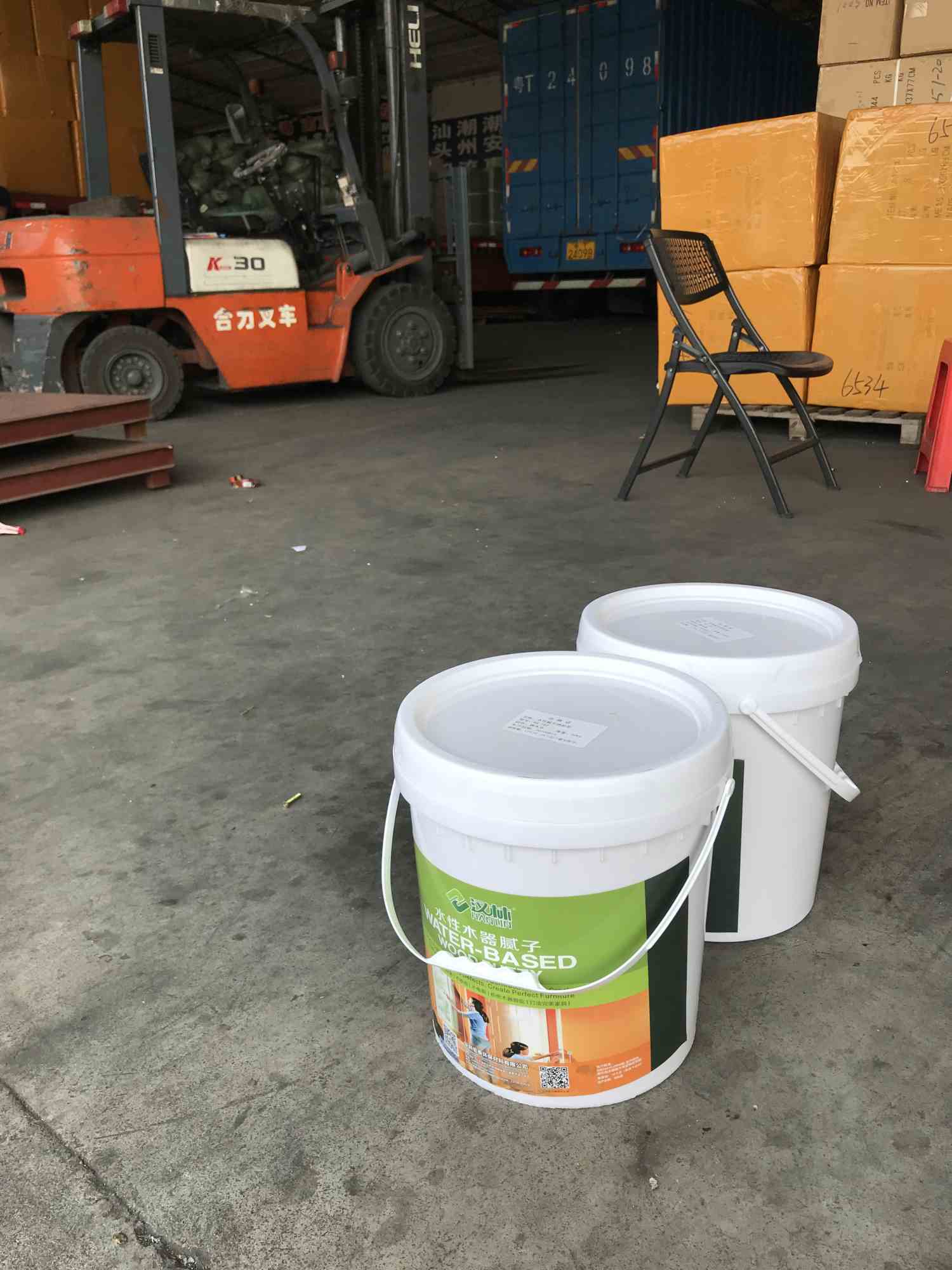 旭彩网水性水性修补腻子